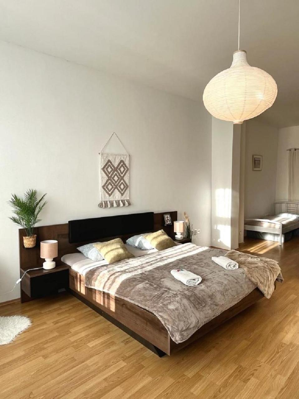 Apartment Olivia - Old Town Bratislava Exterior foto